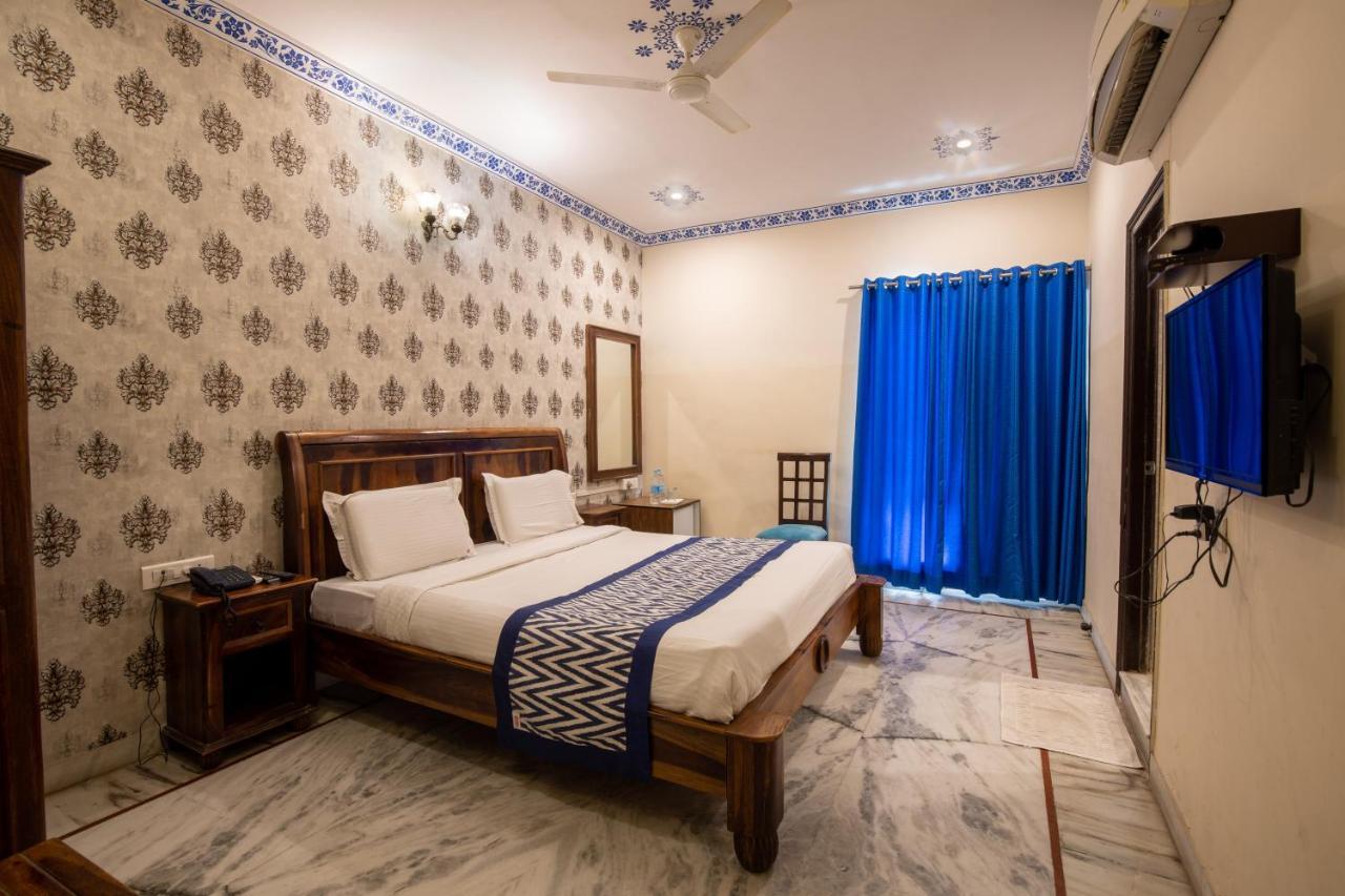 Hotel Royal Pratap Niwas Udaipur Exterior foto