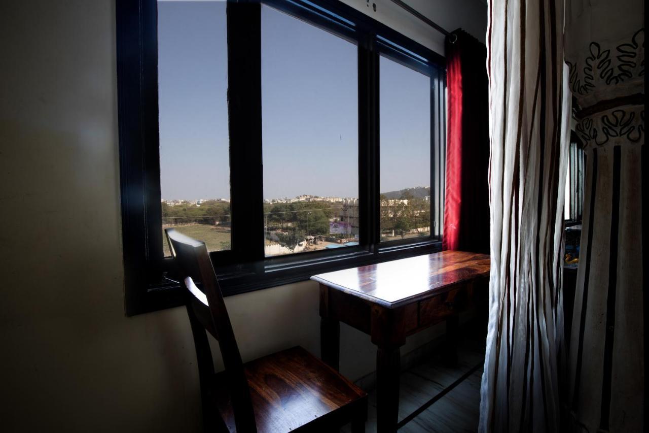 Hotel Royal Pratap Niwas Udaipur Exterior foto